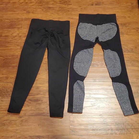 2 Workout pants - Picture 2 of 3